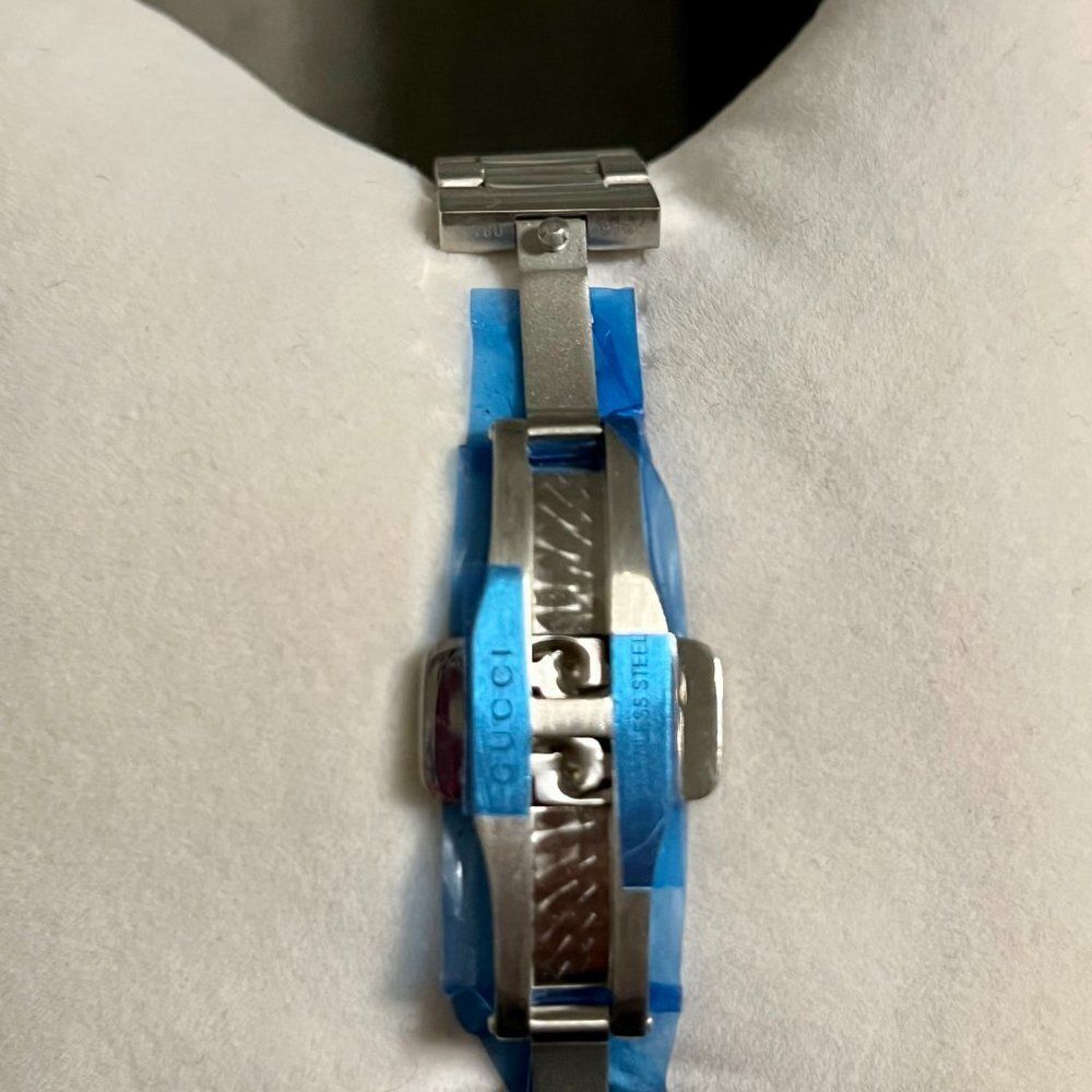 Gucci Watch  - Picture 5 of 7